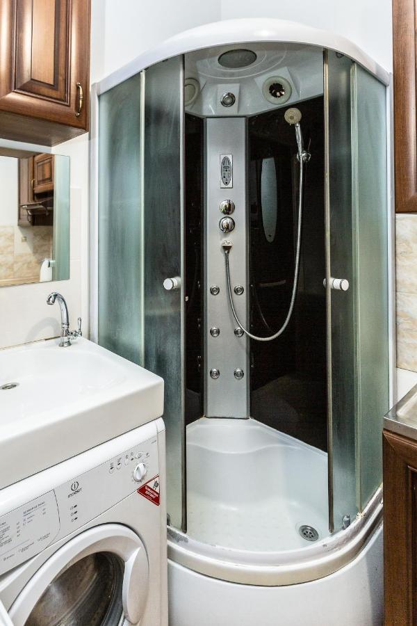 Apartamento Квартира На Вулиці Краківській 34 Leópolis Exterior foto